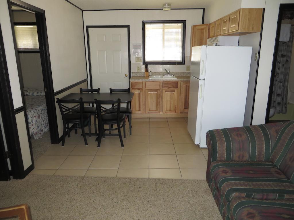 Schooner Creek Resort Kimberling City Bagian luar foto