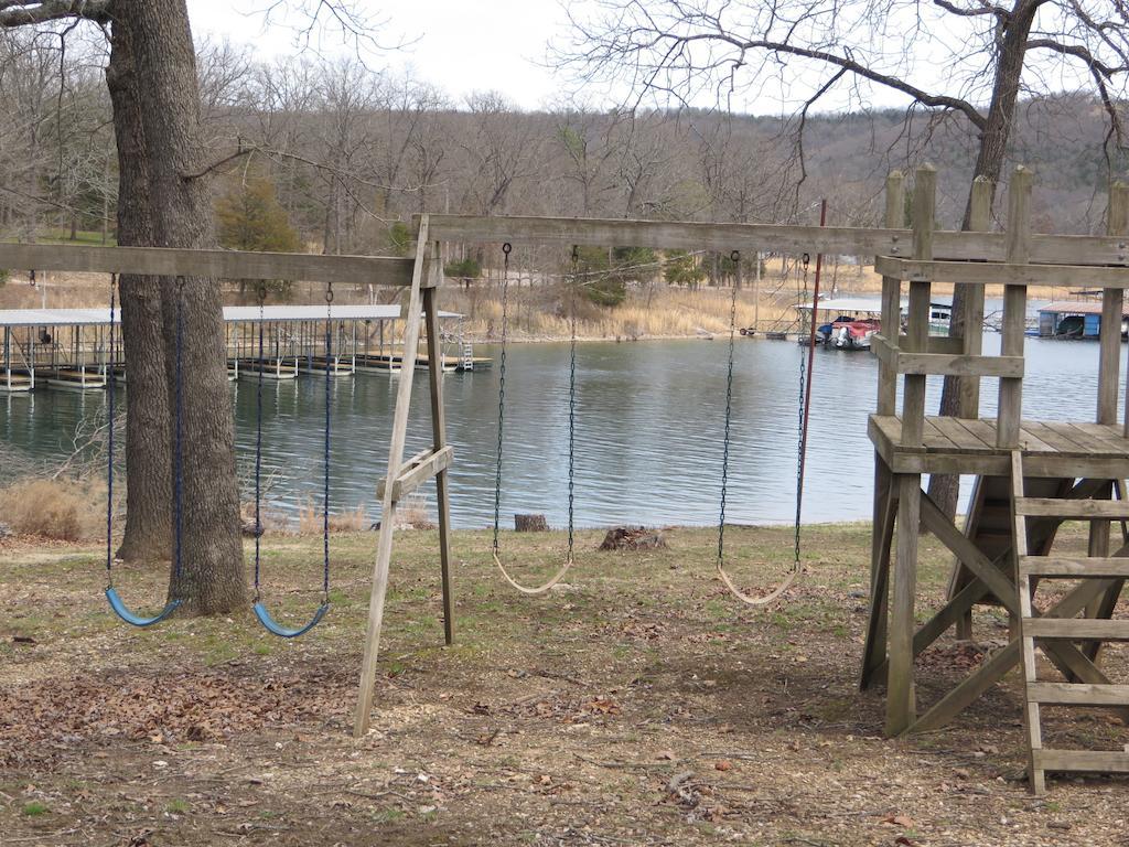 Schooner Creek Resort Kimberling City Bagian luar foto